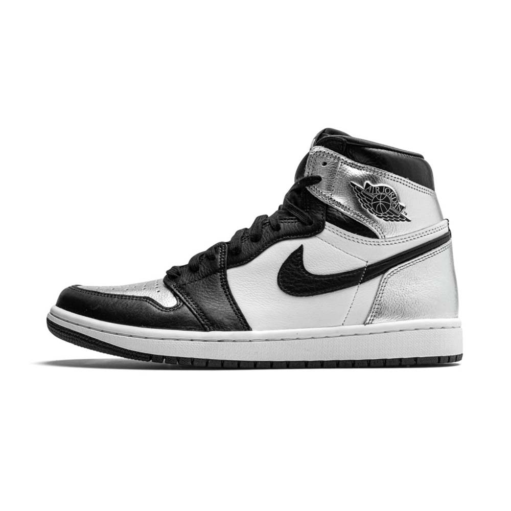 Wmns Air Jordan 1 Retro High OG 'Silver Toe'